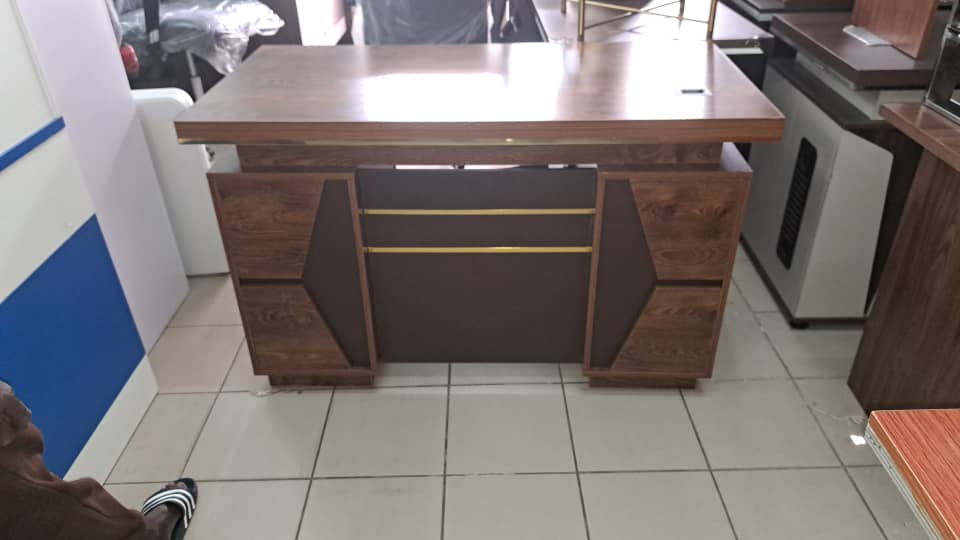Bureau Bureau